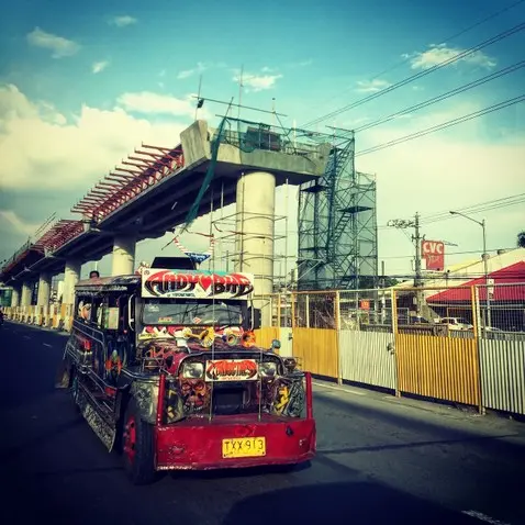 trasporti autobus manila